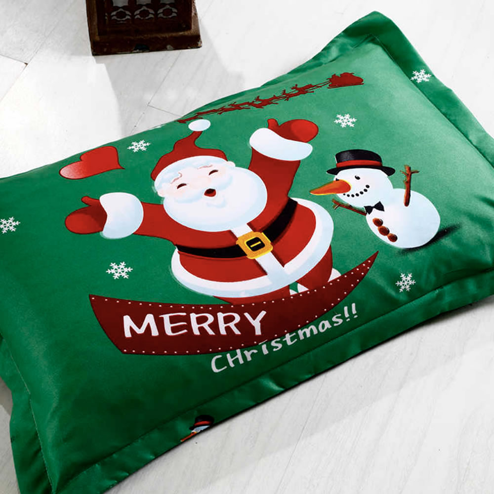 Christmas Bedding Set, Queen 4 Piece Set: image 6