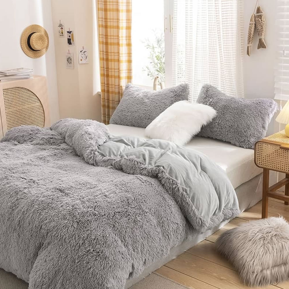 Luxury Plush Shaggy Bedding Set, Grey / Queen 4 Piece Set